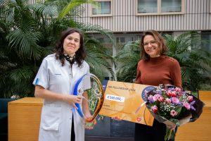Ide Kirstin uitreiking MS-Fellowship